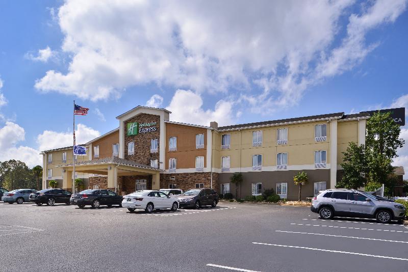 Holiday Inn Express Montgomery East I-85 By Ihg Exterior foto